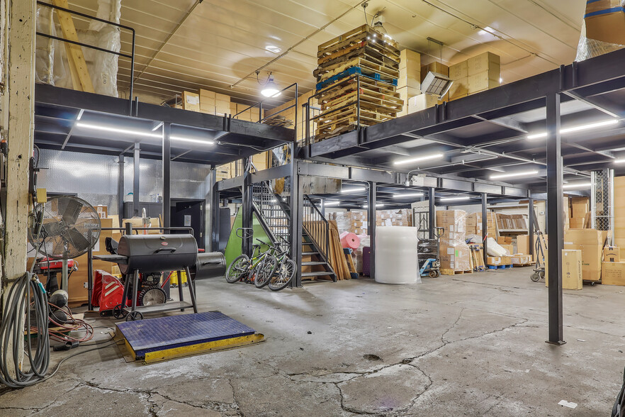 More Photos Of 30-34 Richards St, Brooklyn Warehouse For Sale
