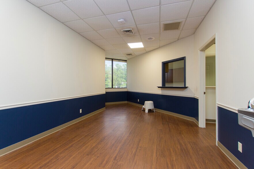 More Photos Of 333 Whitesport Dr, Huntsville Medical For Lease