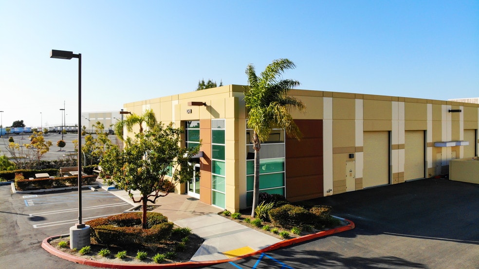 More Photos Of 1349 Rocky Point Dr, Oceanside Warehouse For Lease