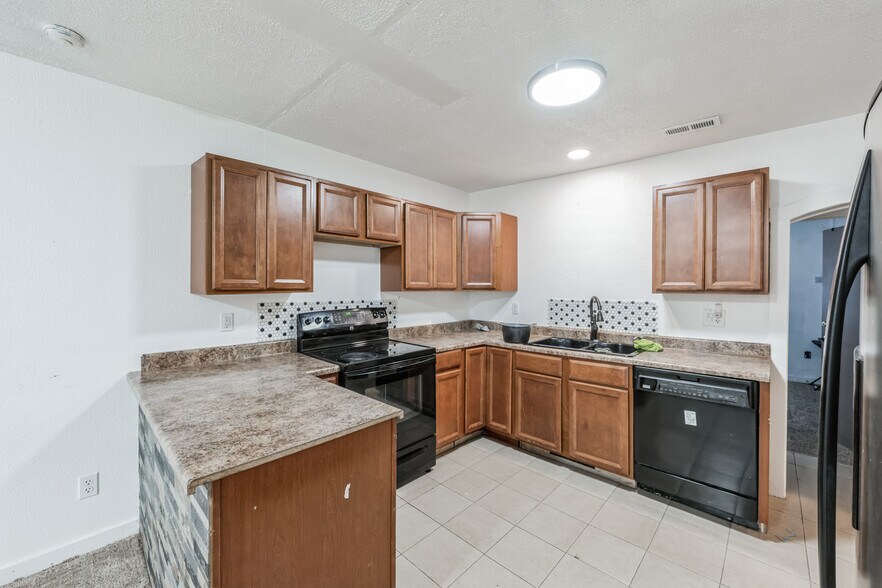 More Photos Of 3445 W Mansfield Ave, Denver Apartments For Sale