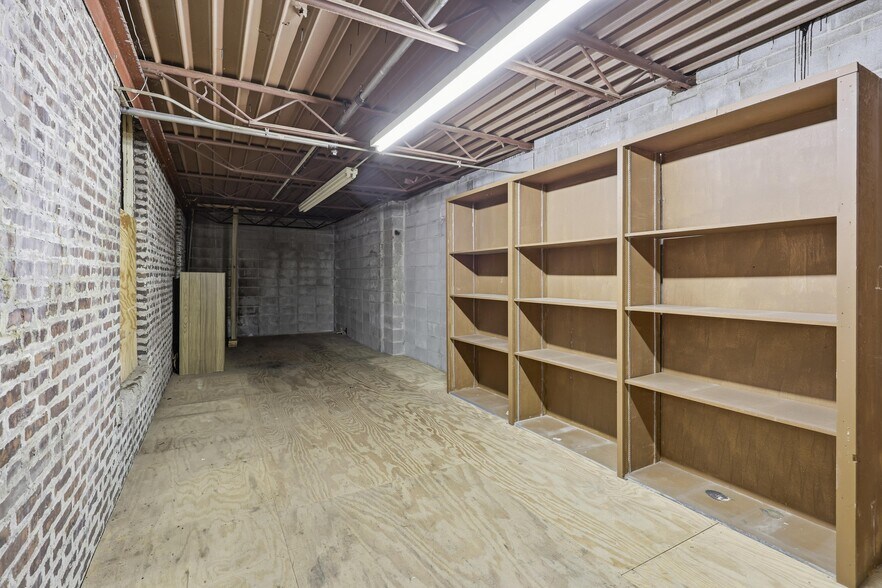 More Photos Of 117 E 4th St, Joplin Office For Sale