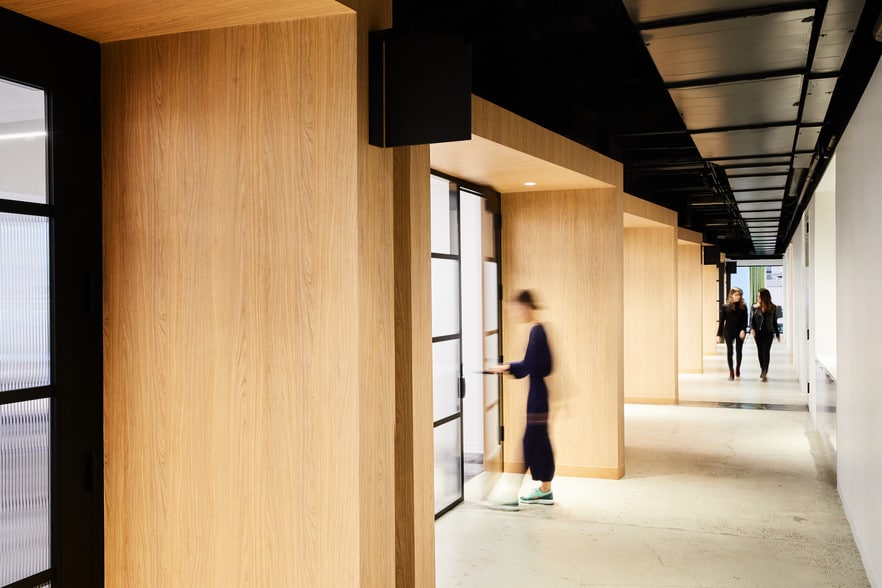 More Photos Of 333 S Grand Ave, Los Angeles Office For Lease