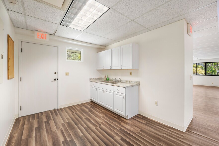 More Photos Of 75-167 Hualalai Rd, Kailua Kona Medical For Sale