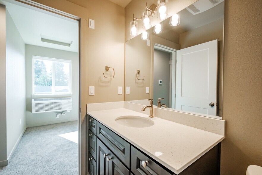 More Photos Of 2656 S Main Rd, Lebanon Apartments For Sale