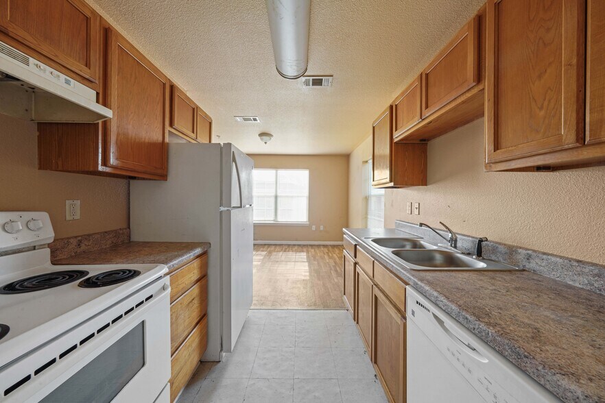 More Photos Of 5500 Hwy 75, Carville Apartments For Sale