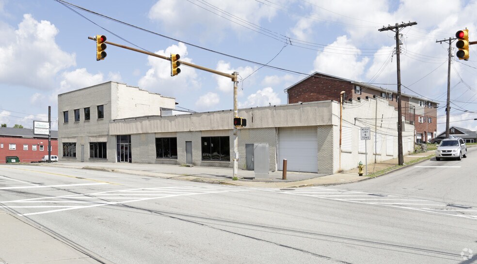 Primary Photo Of 537 Lincoln Hwy, East McKeesport Storefront For Sale