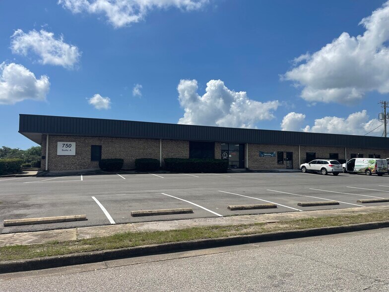Primary Photo Of 750 Lakeside Dr, Mobile Light Distribution For Lease