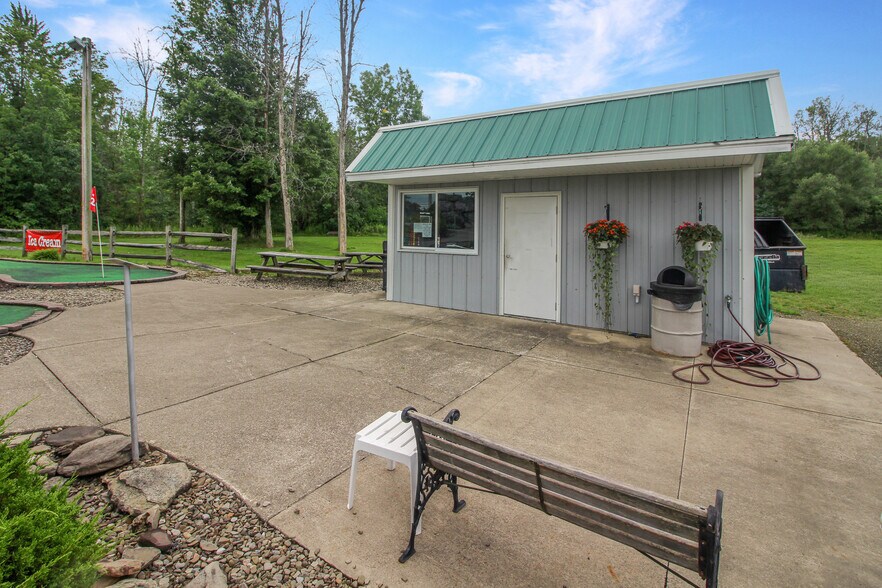 More Photos Of 115 W Lake Rd, Mayville Hotel For Sale