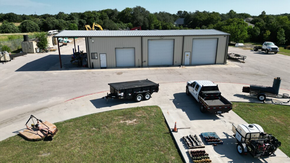 More Photos Of 14752 State Highway 29 hwy, Liberty Hill Industrial For Lease