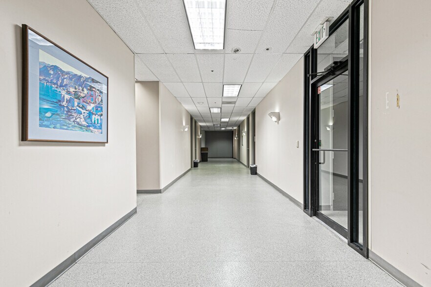 More Photos Of 601 S Sanden Blvd, Wylie Medical For Lease