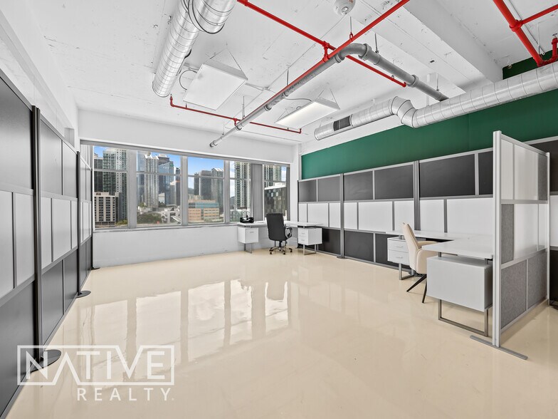 More Photos Of 14 NE 1st Ave, Miami Office For Sale