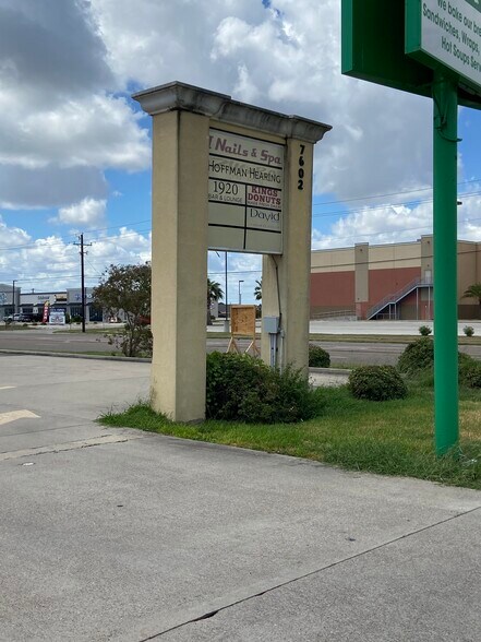 More Photos Of 7602 S Staples St, Corpus Christi Storefront Retail Office For Sale