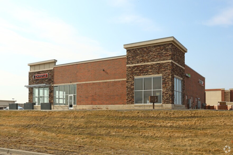 More Photos Of 3125-3129 Fairlane Dr, Allen Park Freestanding For Lease