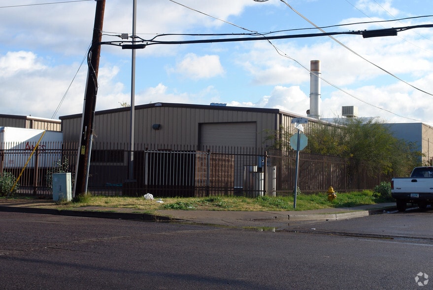 More Photos Of 511 S 18th Ave, Phoenix Warehouse For Lease