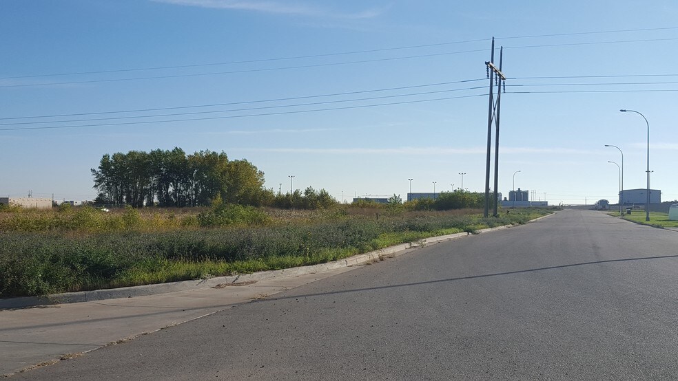 More Photos Of 6525 2nd Ave SE, Minot Land For Lease