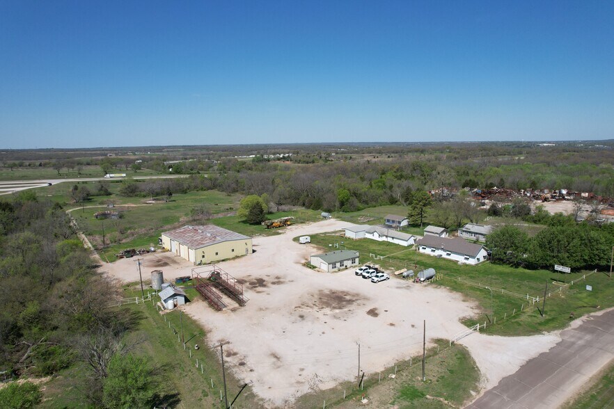 More Photos Of 12525 Old Highway 99, Seminole Warehouse For Sale