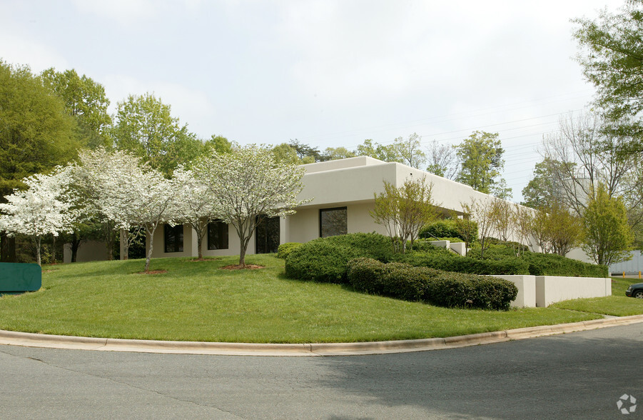 Primary Photo Of 711 Almondridge Dr, Rural Hall Manufacturing For Lease