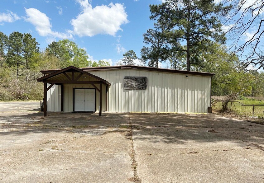 Primary Photo Of 10050 Hwy 87 North, Orange Convenience Store For Lease