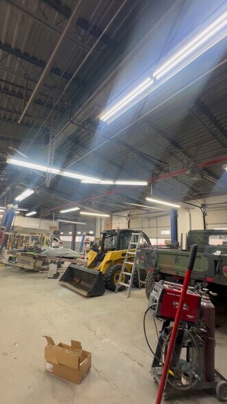 More Photos Of 111 Jewett Ave, Staten Island Industrial For Lease