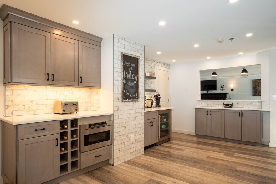 More Photos Of 2759 Vt Rt 11, Peru Hotel For Sale