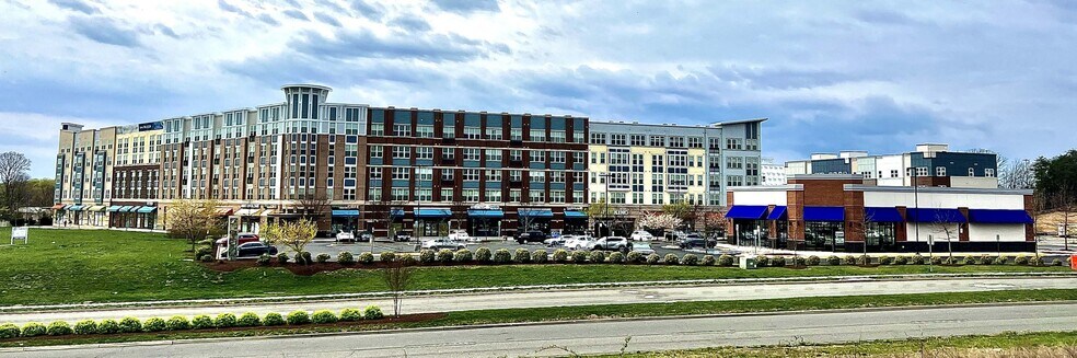 More Photos Of 2501 Neabsco Common Pl, Woodbridge General Retail For Sale