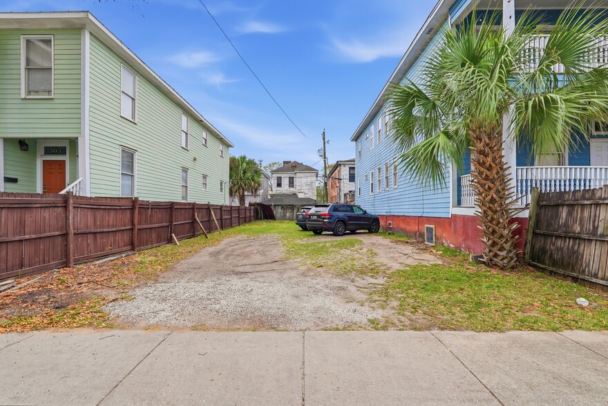 More Photos Of 309 W 41st St, Savannah Multifamily For Sale
