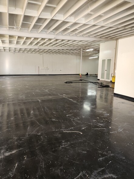 More Photos Of 1451 W 135th St, Gardena Warehouse For Lease