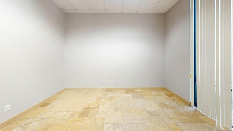 More Photos Of 39301 Badger St, Palm Desert Warehouse For Sale