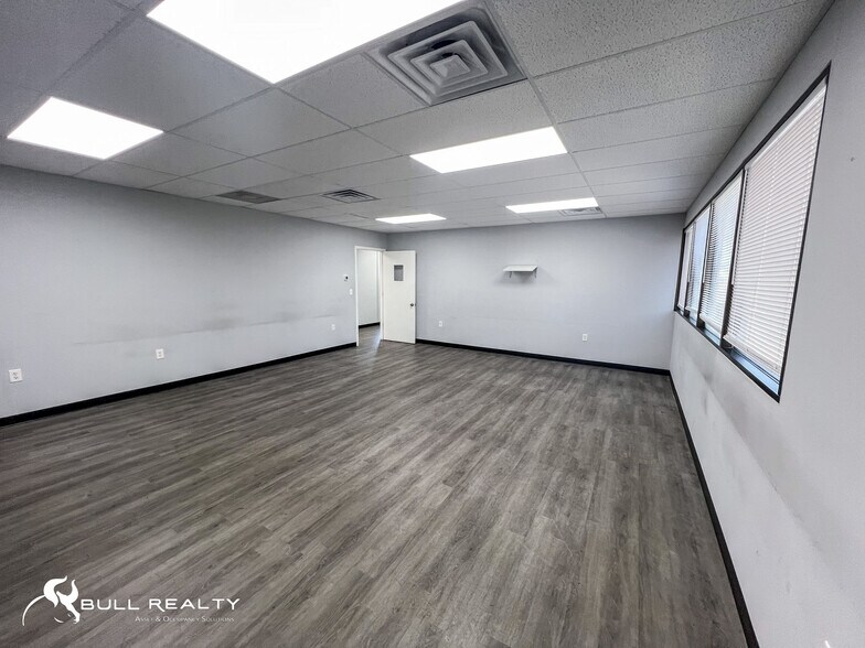 More Photos Of 6667 Vernon Woods Dr, Atlanta Medical For Lease