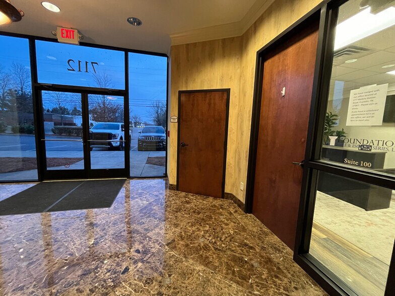 More Photos Of 7112 Crossroads Blvd, Brentwood Office For Lease