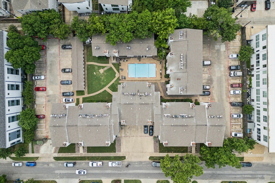 More Photos Of 2315 Moser Ave, Dallas Apartments For Sale