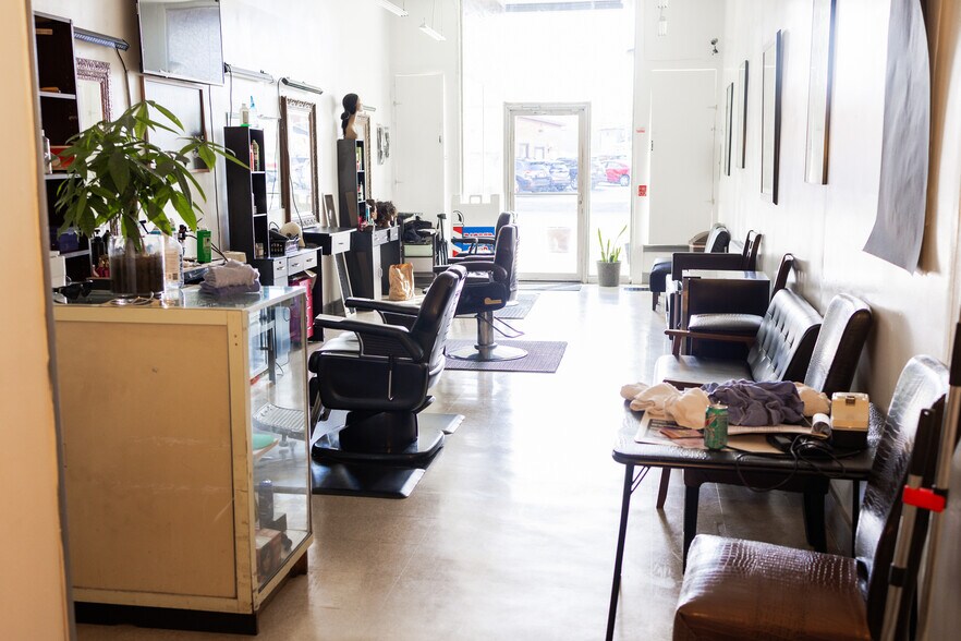 More Photos Of 71 Albany Ave, Kingston Storefront Retail Office For Sale