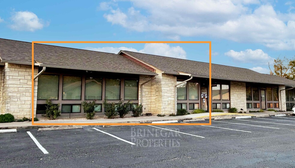 Primary Photo Of 1106 S Mays, Round Rock Office For Lease