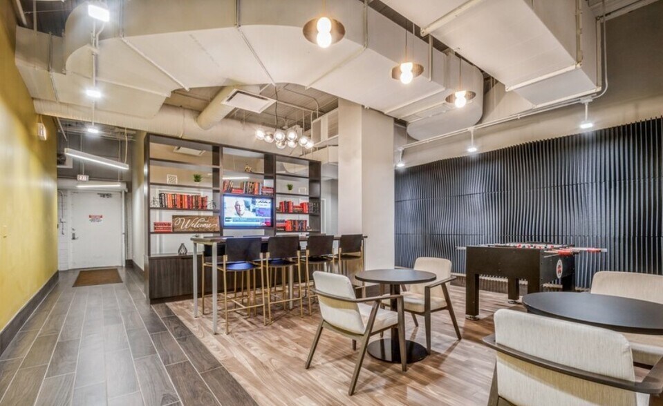 More Photos Of 549 W Randolph St, Chicago Office For Lease