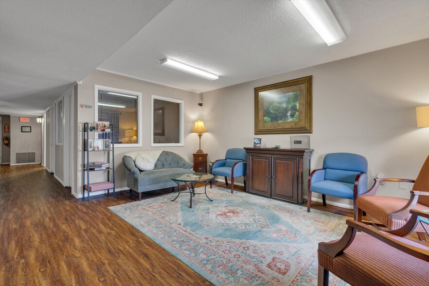 More Photos Of 4005 Rufe Snow Dr, North Richland Hills Medical For Sale