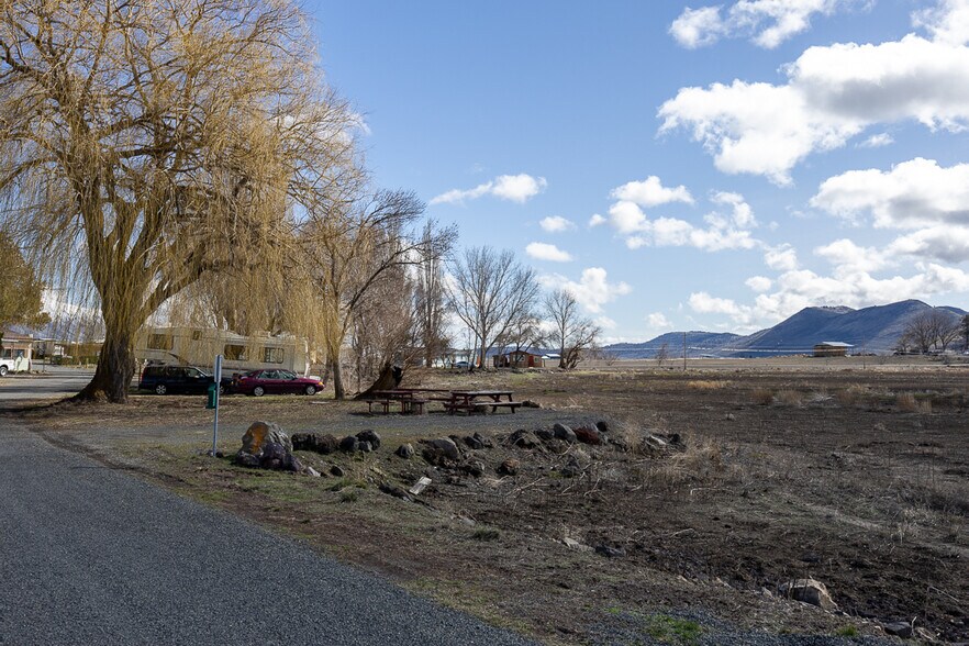More Photos Of 11800 Tingley Ln, Klamath Falls Manufactured Housing Mobile Home Park For Sale