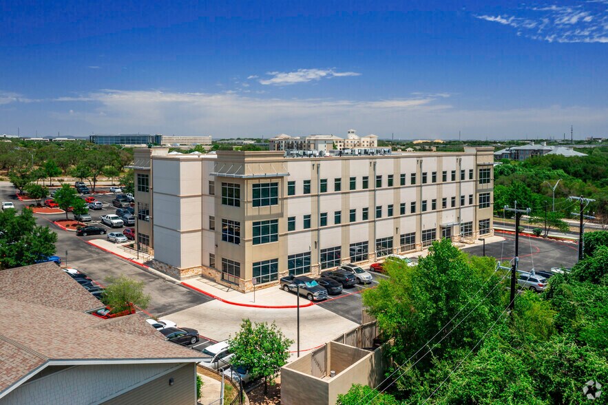 More Photos Of 10010 Rogers Xing, San Antonio Medical For Lease