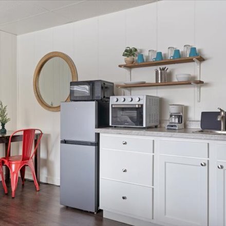 More Photos Of 23688 Forest Rd, Deerwood Hotel For Sale