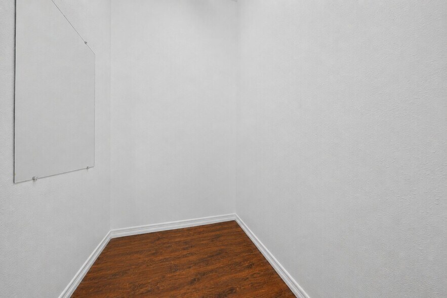 More Photos Of 1309 15th St, Huntsville Storefront Retail Residential For Sale