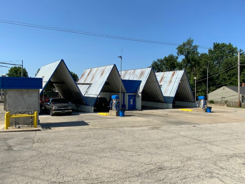 More Photos Of 7822 Troost Ave, Kansas City Carwash For Sale