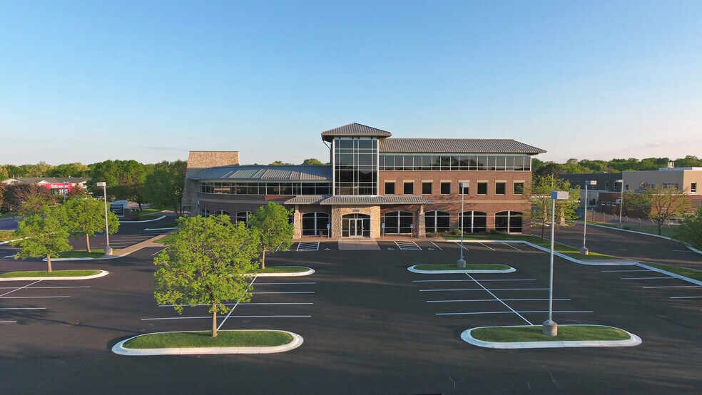 More Photos Of 500 Marschall Rd S, Shakopee Office For Lease