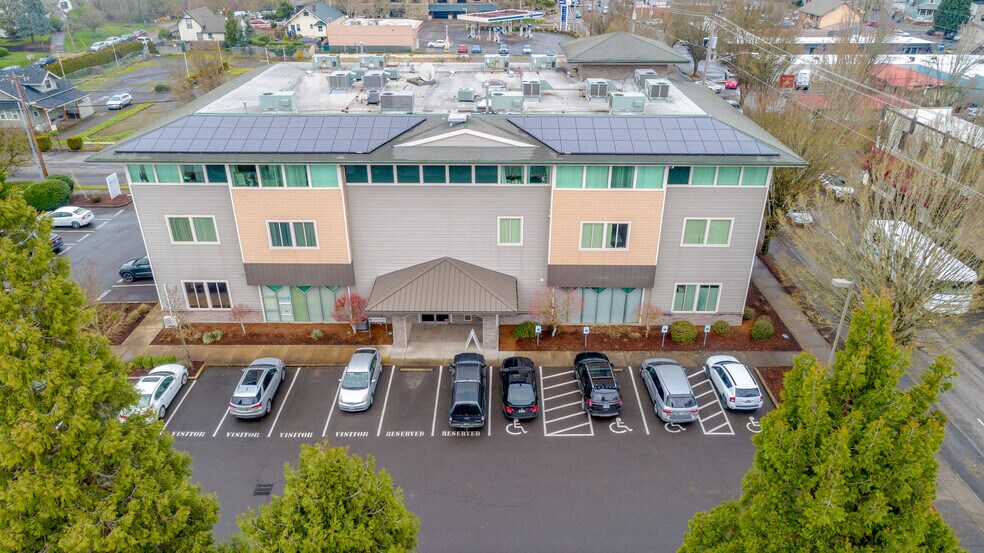 More Photos Of 925-935 Commercial St SE, Salem Medical For Lease