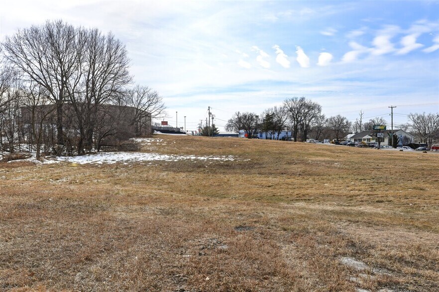 More Photos Of TBD South Main st, Broadway Land For Sale