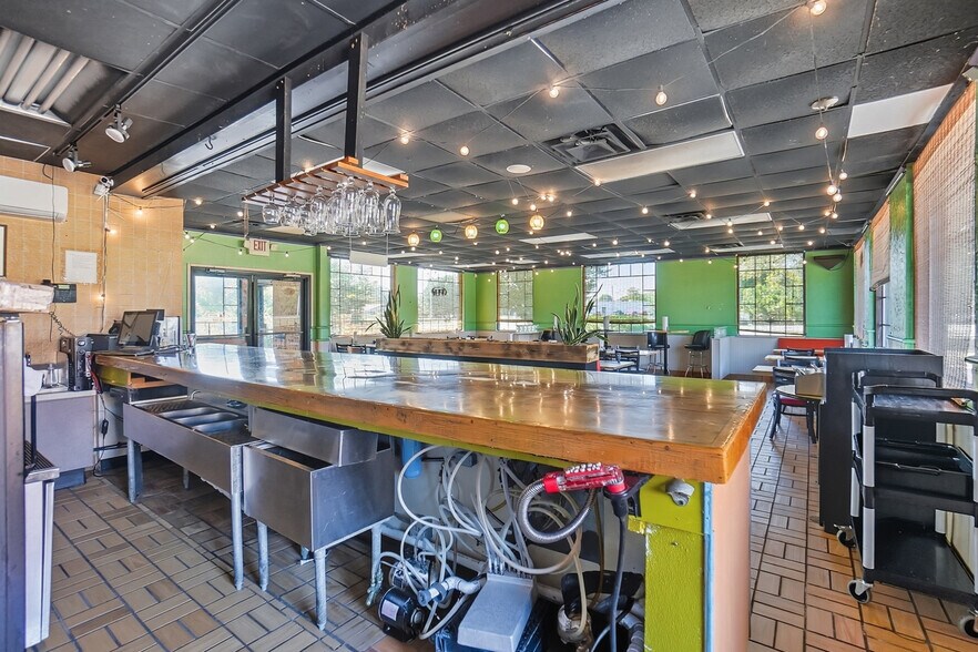 More Photos Of 1535 Xenia Ave, Yellow Springs Restaurant For Sale