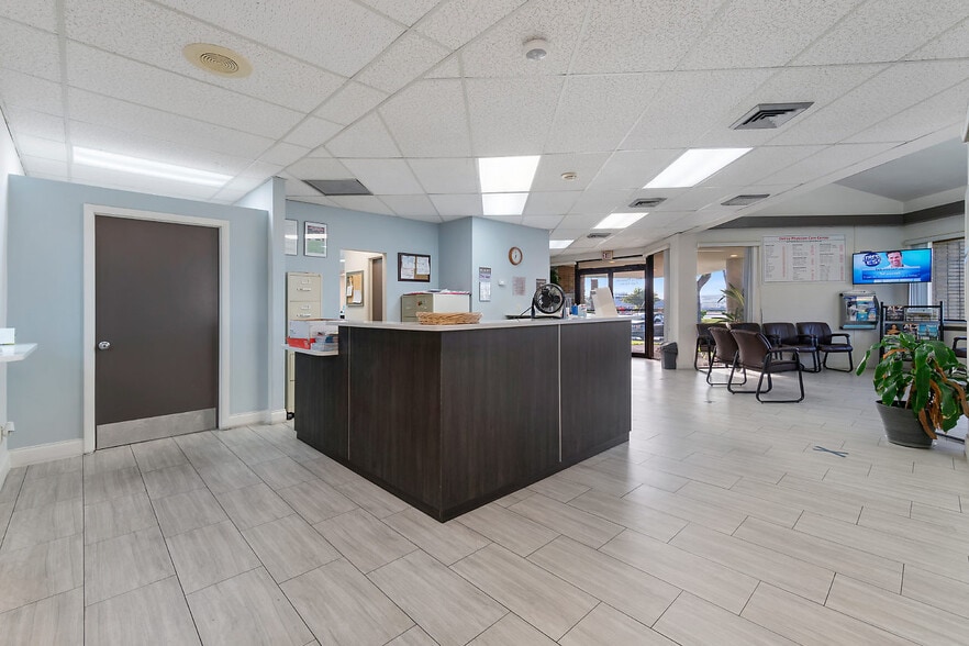 More Photos Of 2280 W Atlantic Ave, Delray Beach Medical For Sale