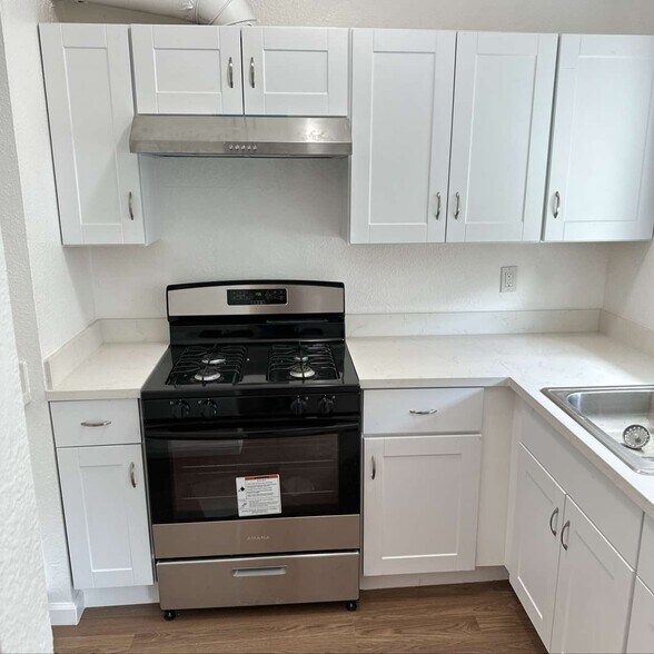 More Photos Of 430 E Acacia St, Stockton Multifamily For Sale