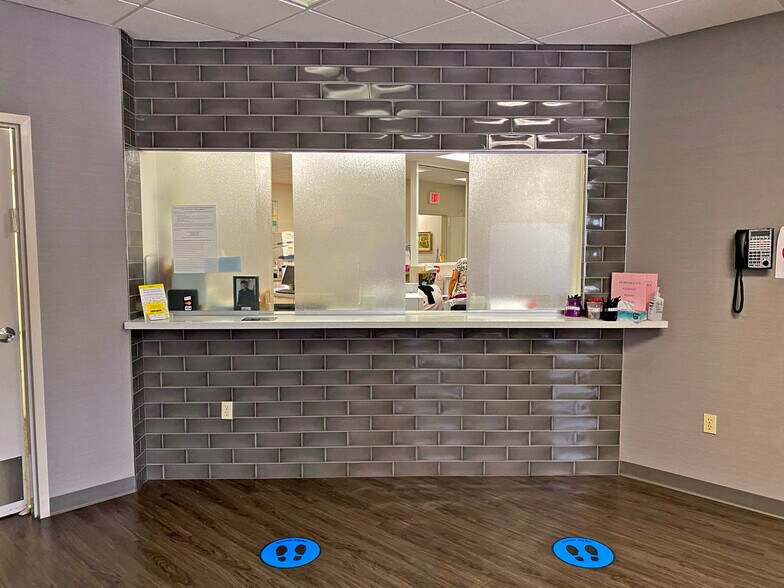 More Photos Of 4889 S Congress Ave, Lake Worth Medical For Sale