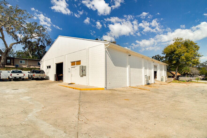 More Photos Of 103 Highland St, Orange City Warehouse For Sale
