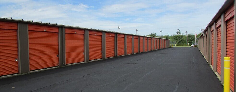 More Photos Of 47 Boggy Brook Rd, Ellsworth Self Storage For Sale