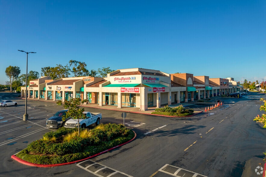 More Photos Of 8251 Mira Mesa Blvd, San Diego Unknown For Lease